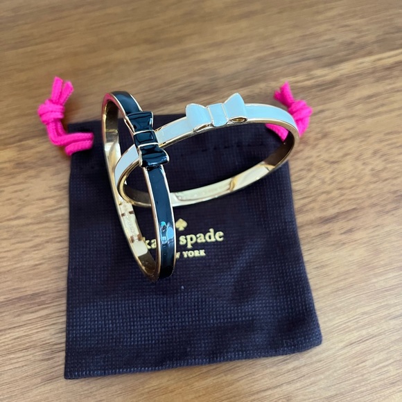 ♠️ Set of two Bangle’s ♠️ Kate Spade - Picture 1 of 4